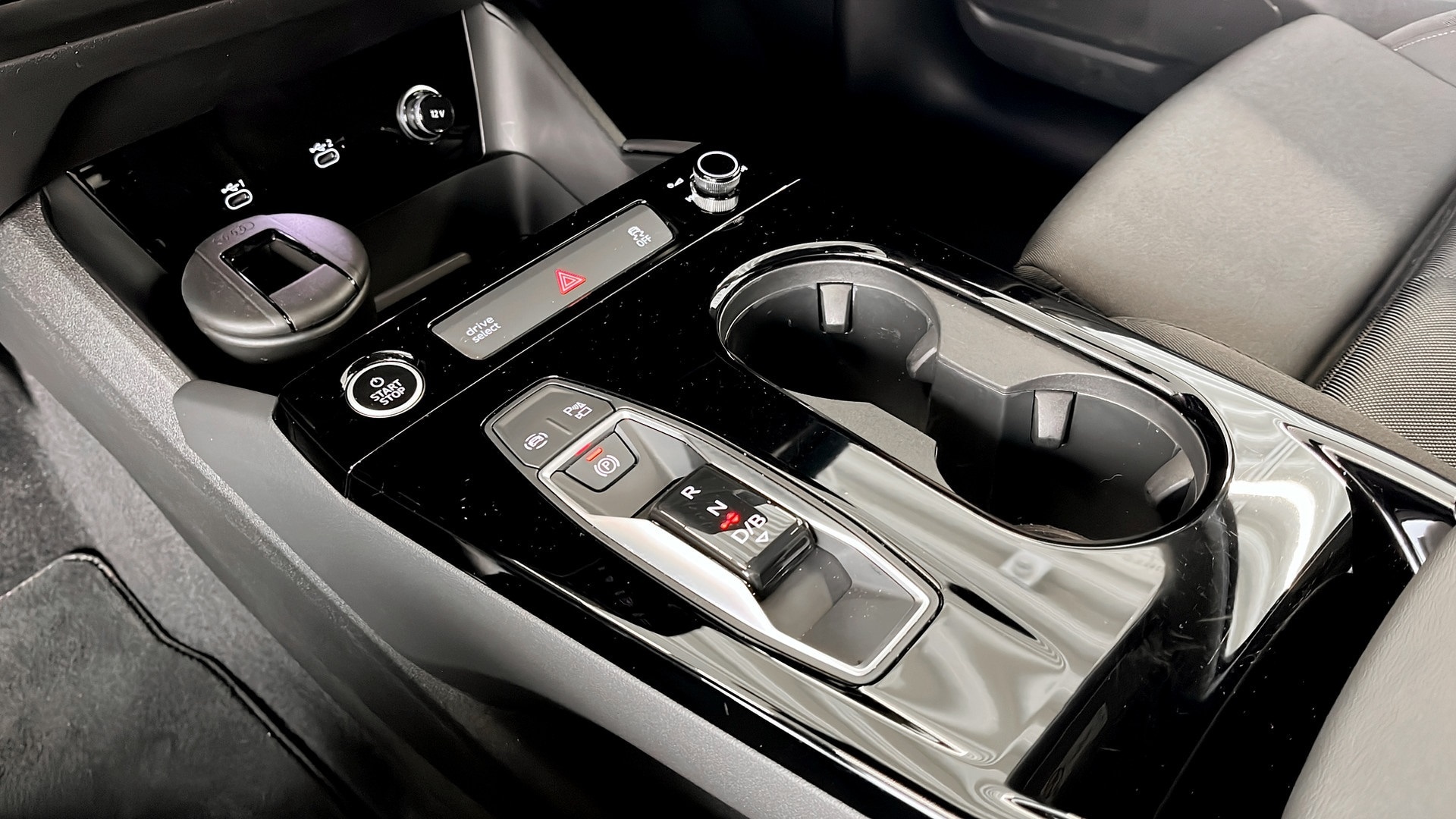 Image about Audi Q6 SUV e-tron Q6 SUV e-tron performance Proline 225,00 kW