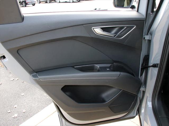 2022 AUDI Q4 - Image 37