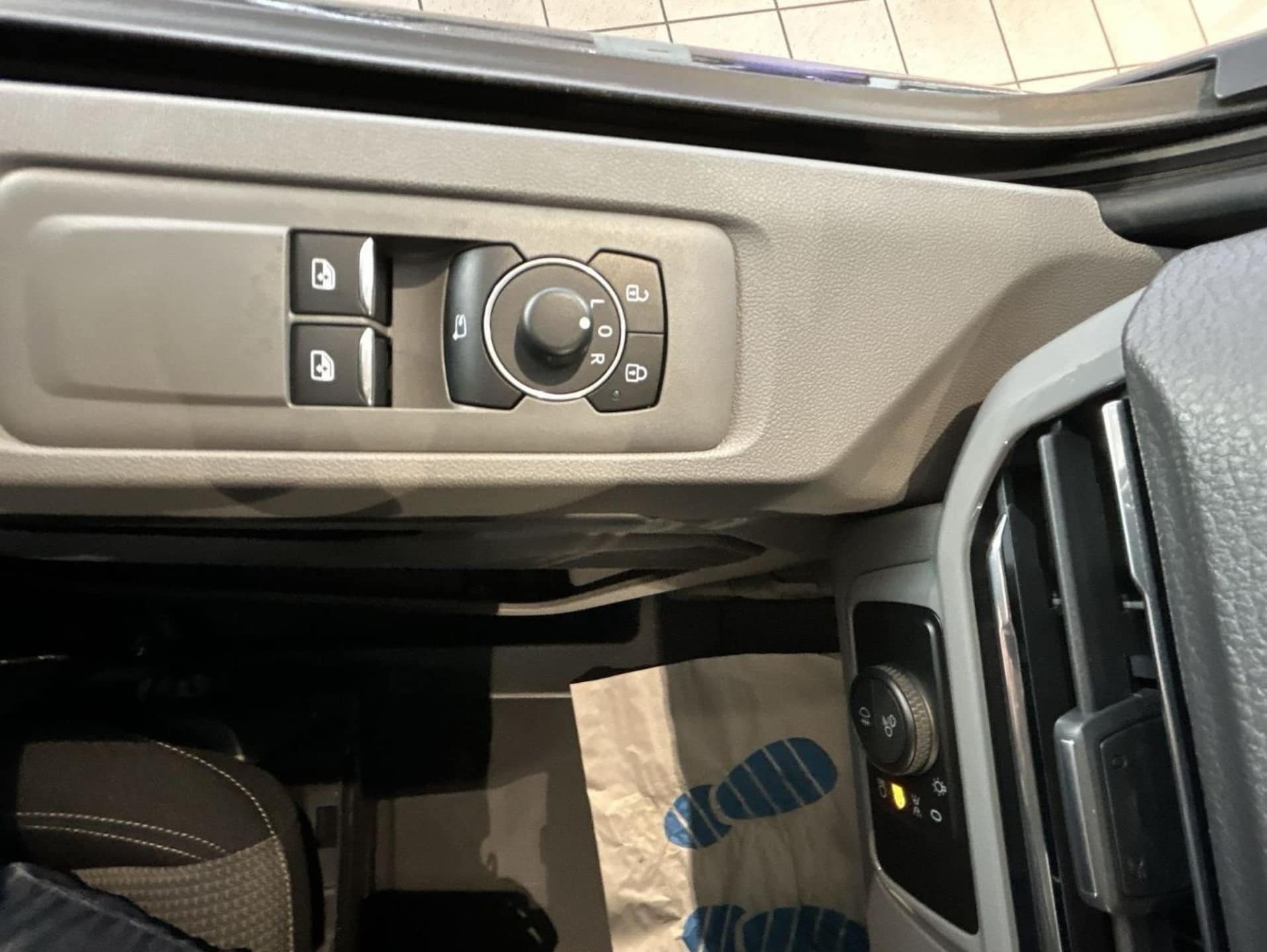 Volkswagen Transporter Kasten langer Radstand Plus