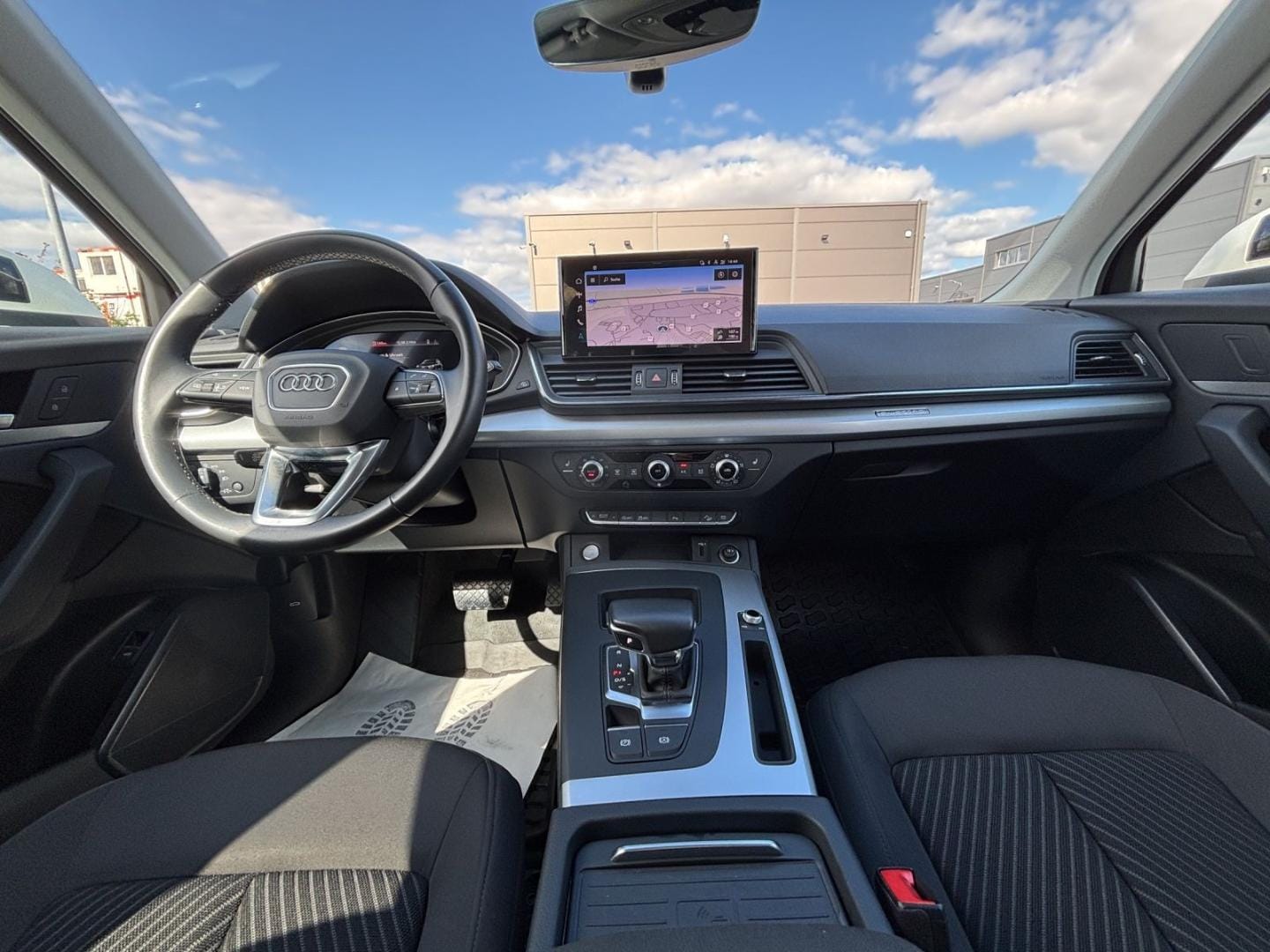 Bild über Audi Q5 40 TDI quattro S tronic - für weitere Informationen kontaktieren Sie den Audi Partner