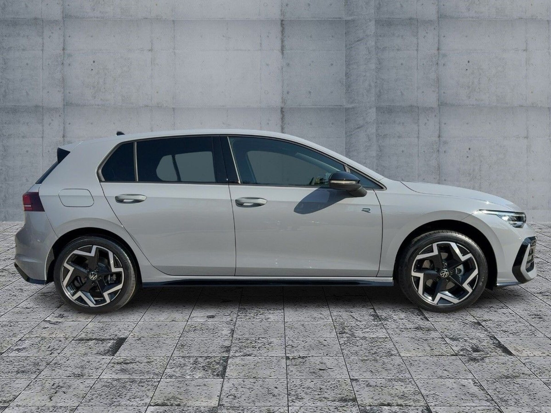 Volkswagen Golf R-Line