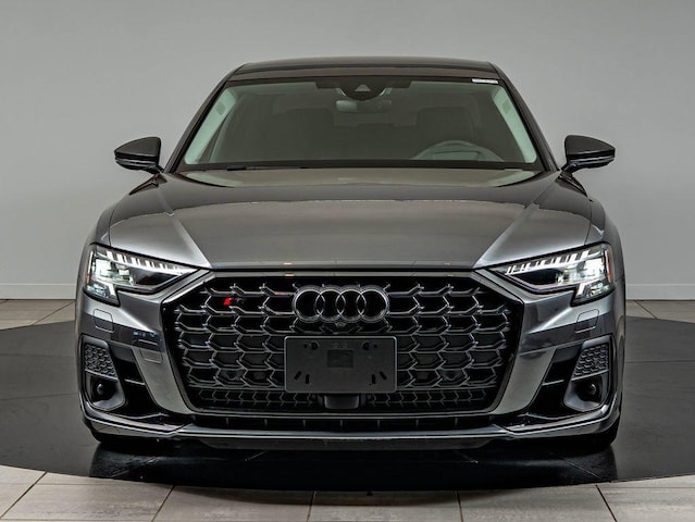 2022 Audi S8 L