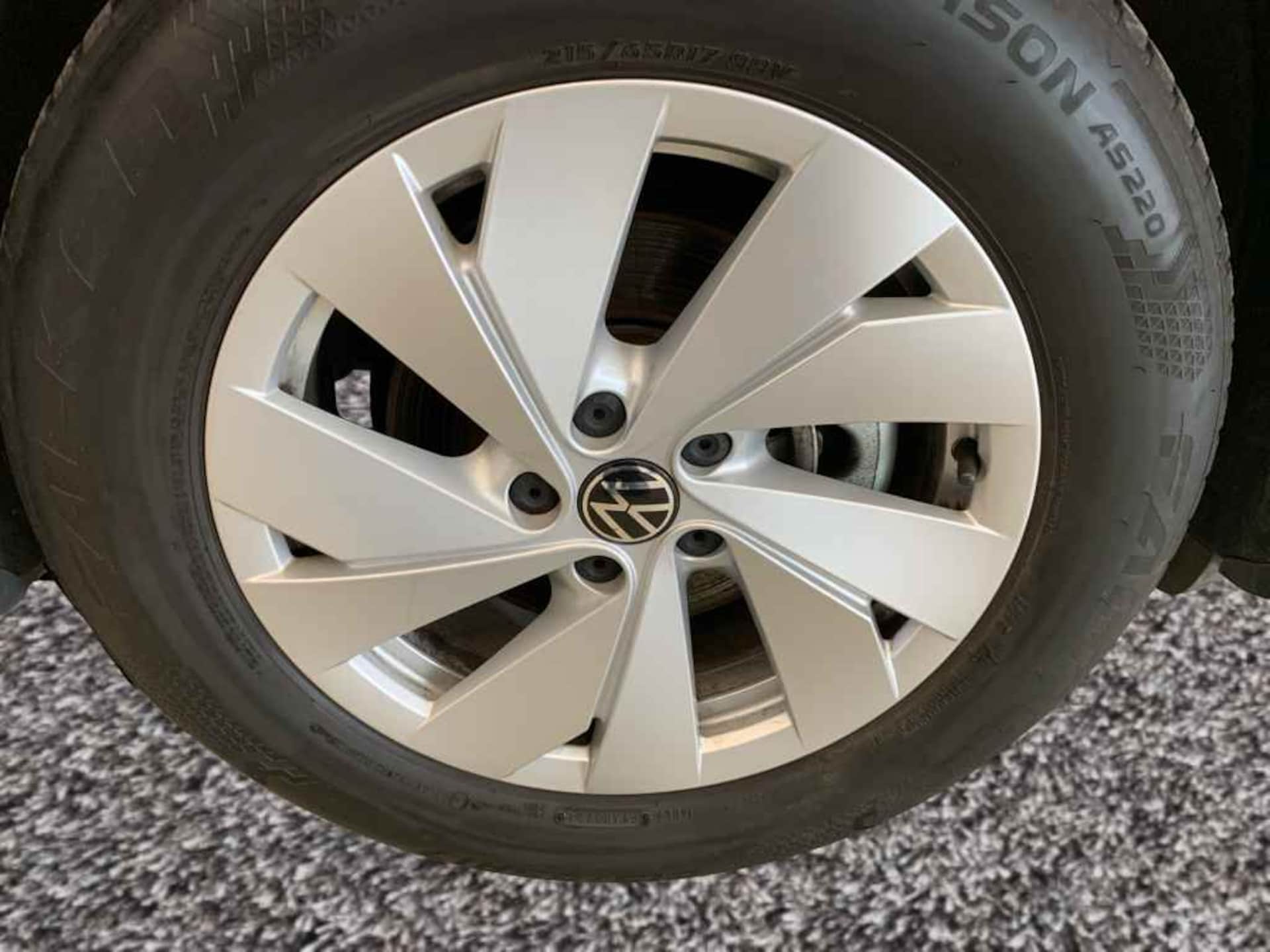 Volkswagen Tiguan Basis-Modell