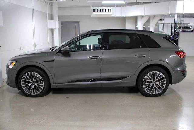 2024 Audi Q8 e-tron