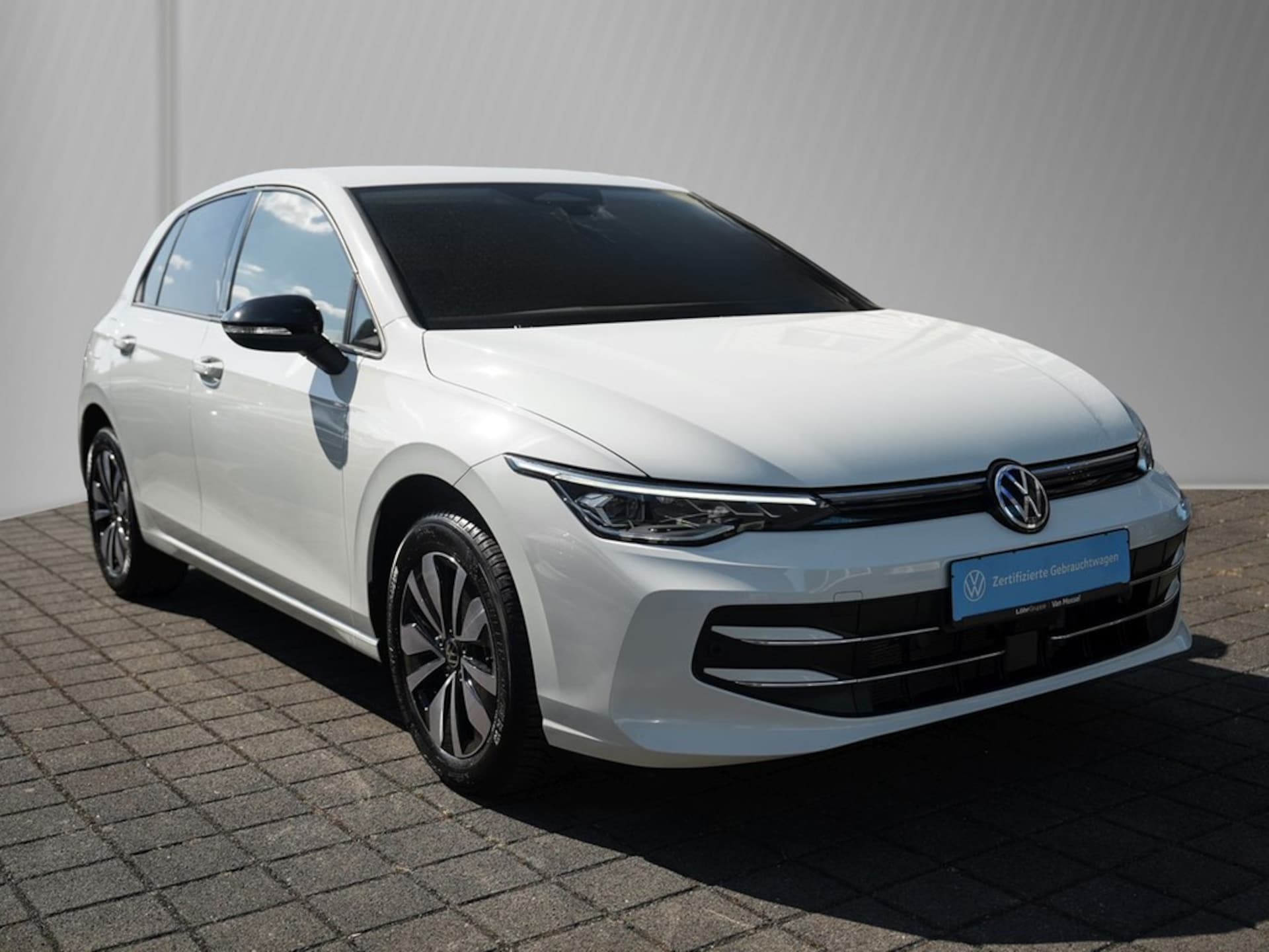 Volkswagen Golf Life