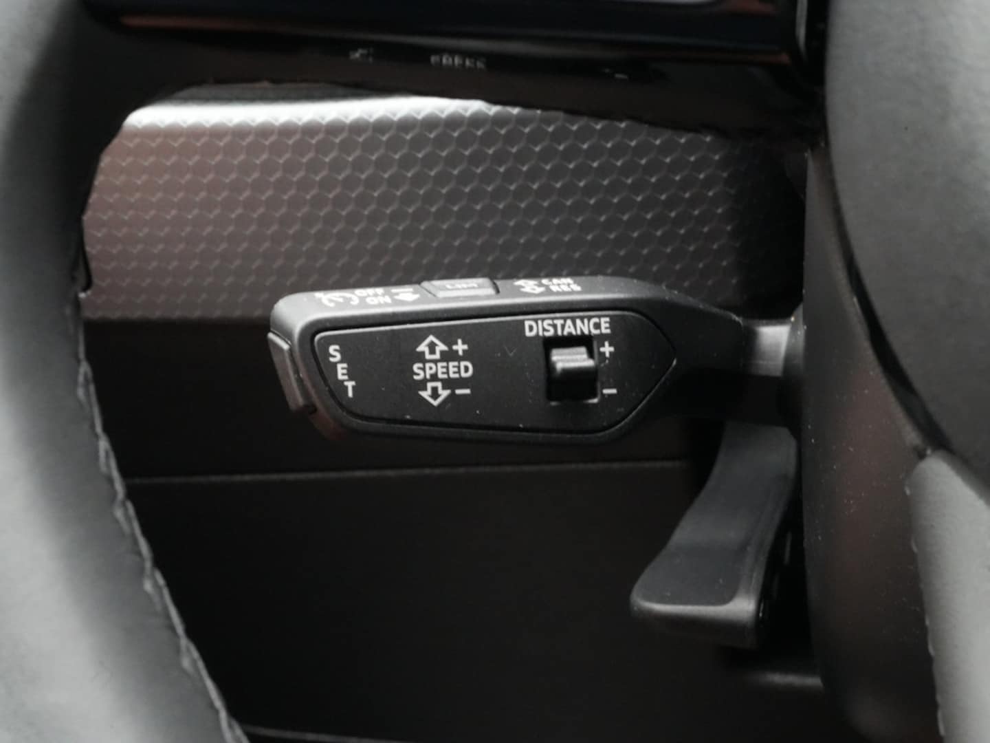 Bild über Audi A1 Sportback S line 35 TFSI S tronic - für weitere Informationen kontaktieren Sie den Audi Partner