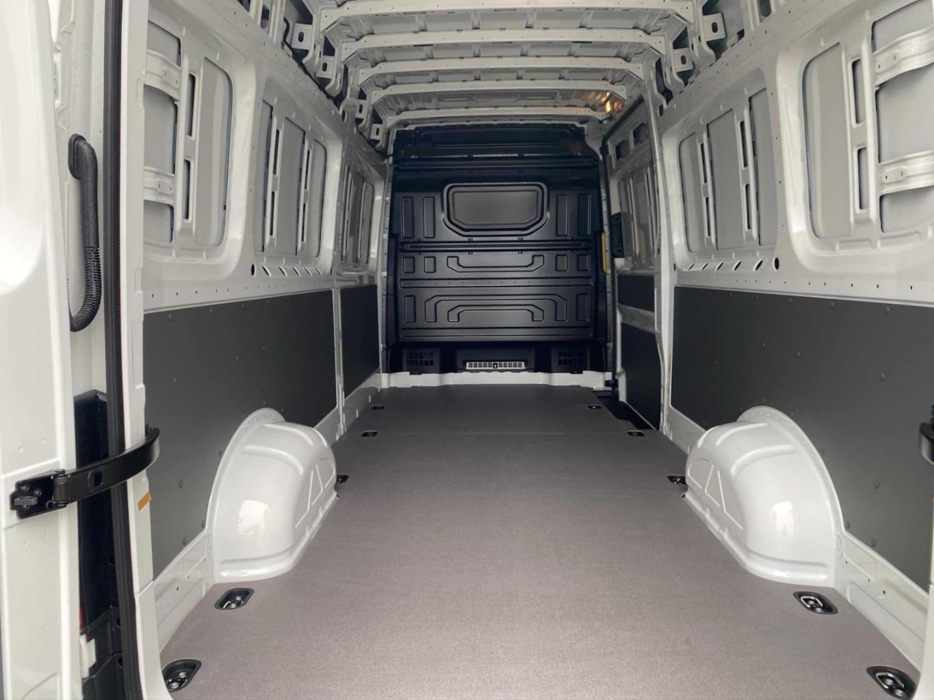 Volkswagen Crafter Kasten langer Radstand