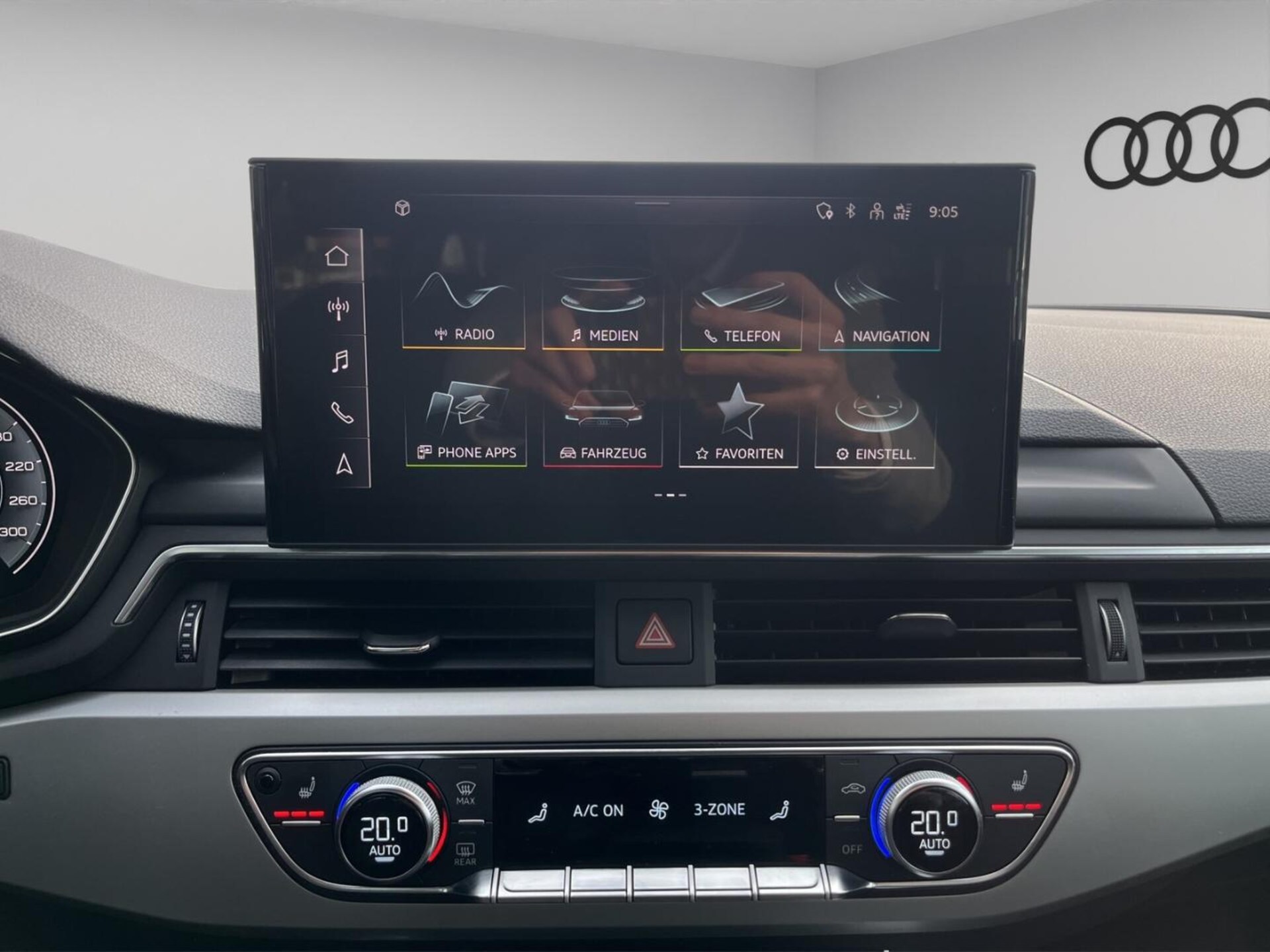 Audi A4 Avant S line
