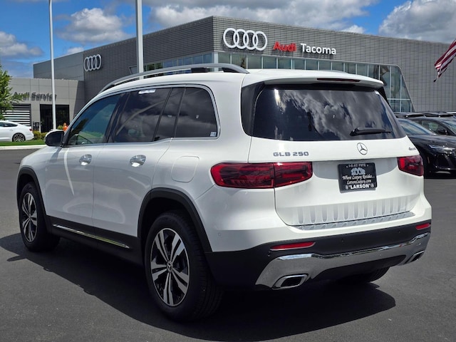 2025 Mercedes-Benz GLB 250