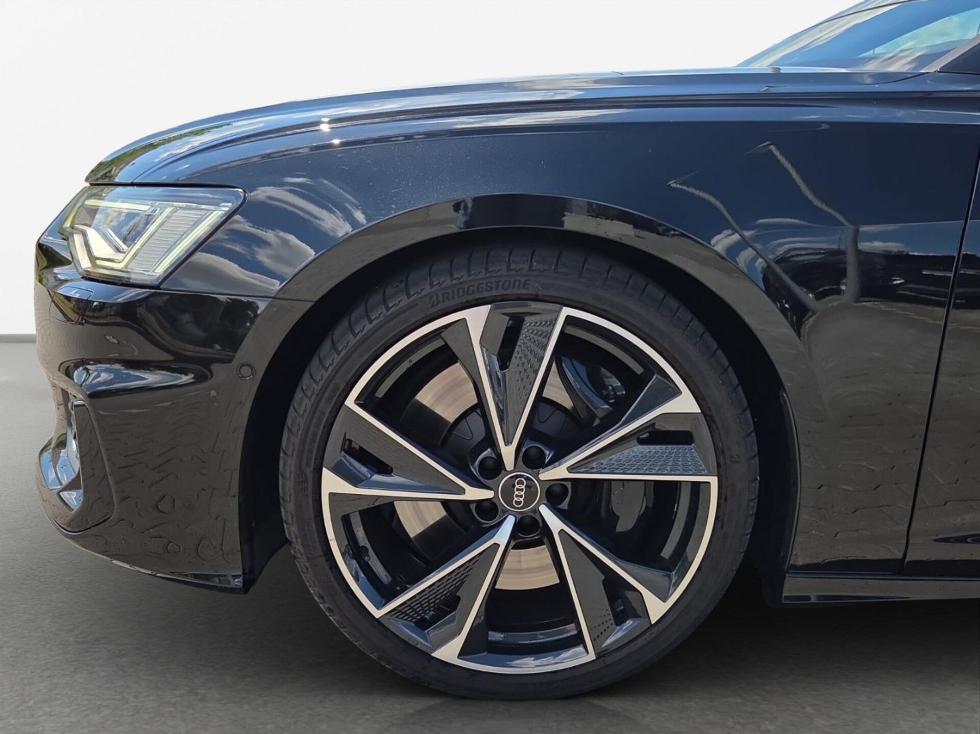 Audi S6 Avant