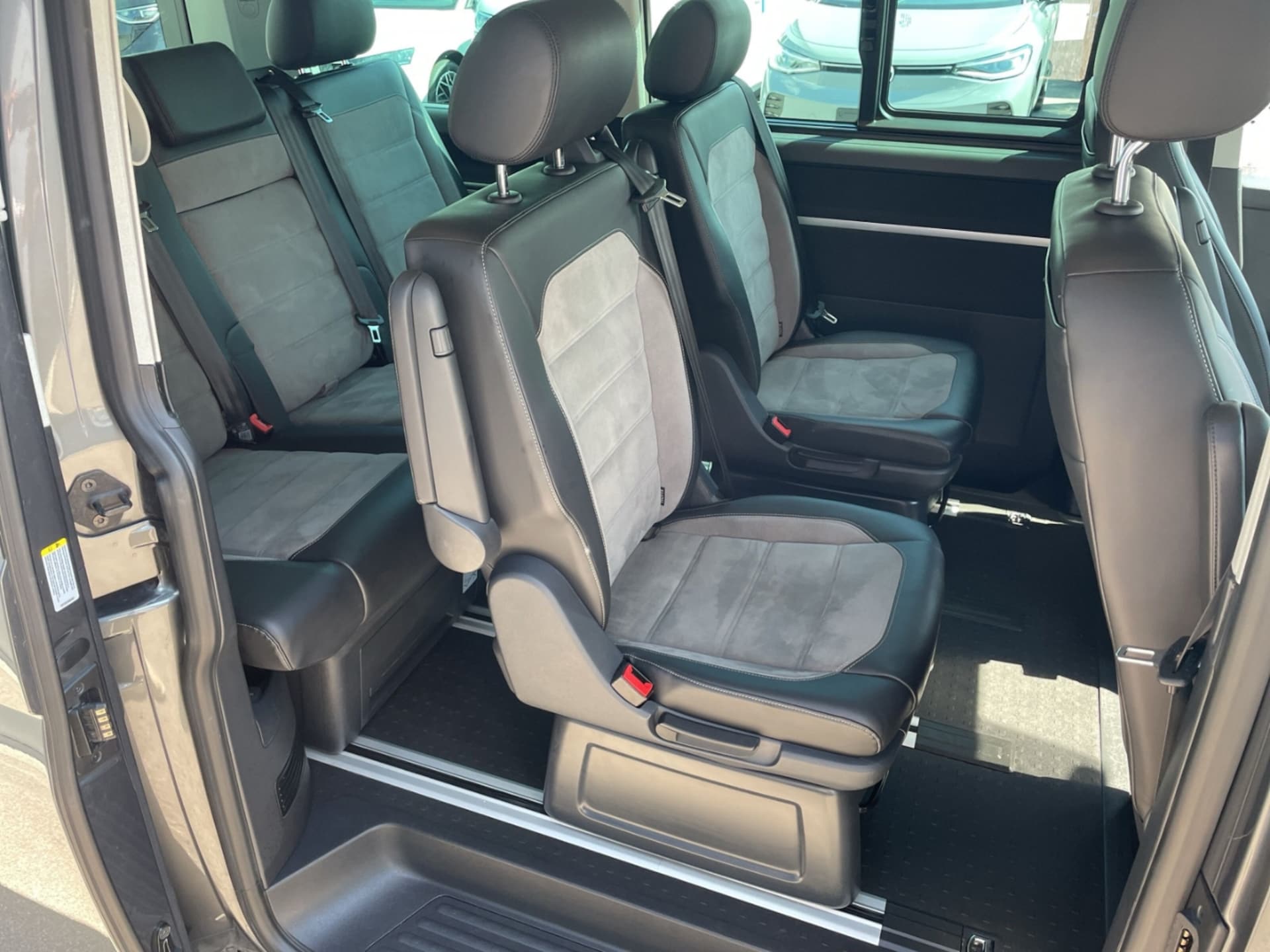 Volkswagen T6.1 California Beach