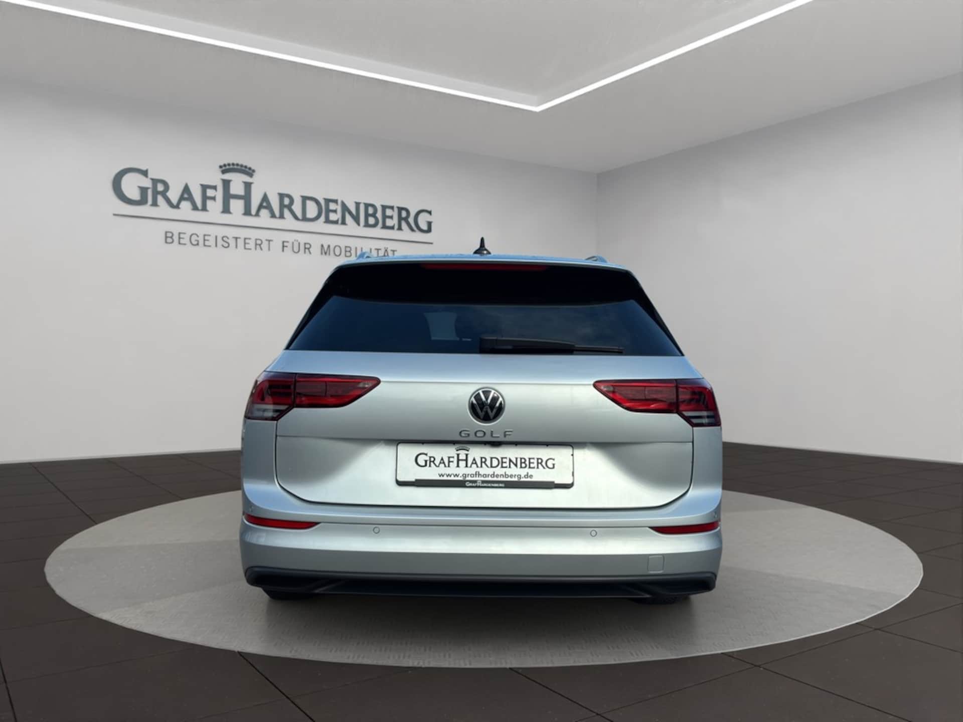 Volkswagen Golf Variant Life
