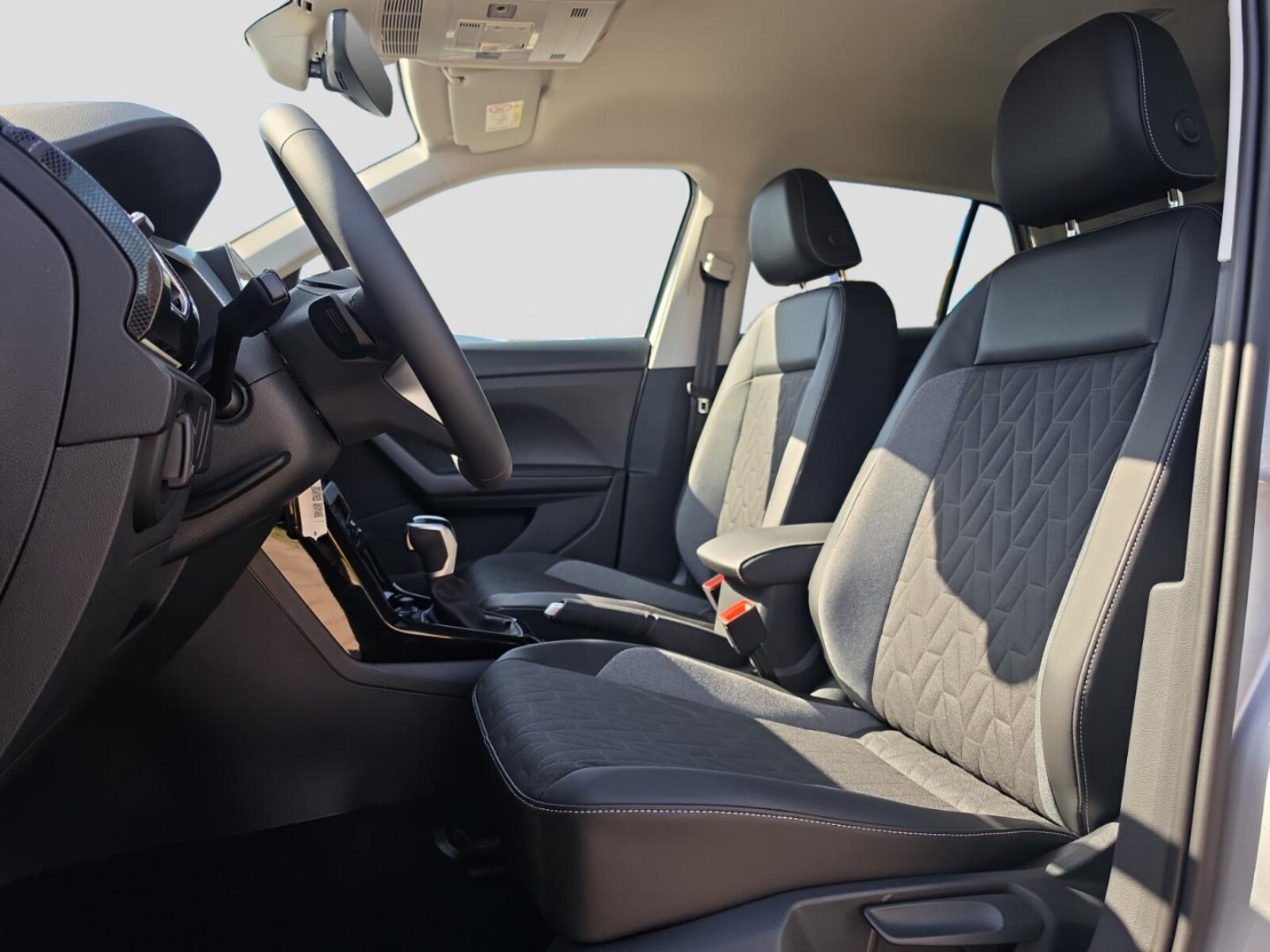 Volkswagen T-Cross – Bild 9