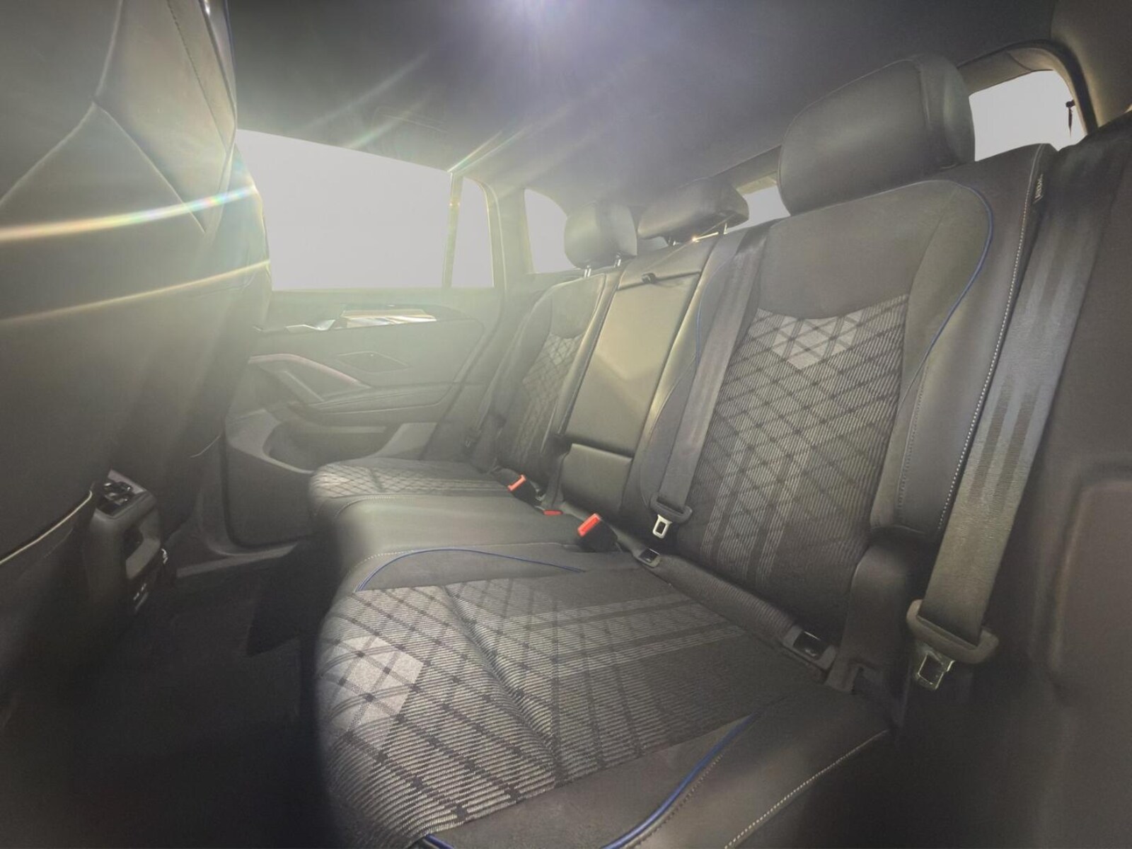 Volkswagen Tiguan – Bild 13