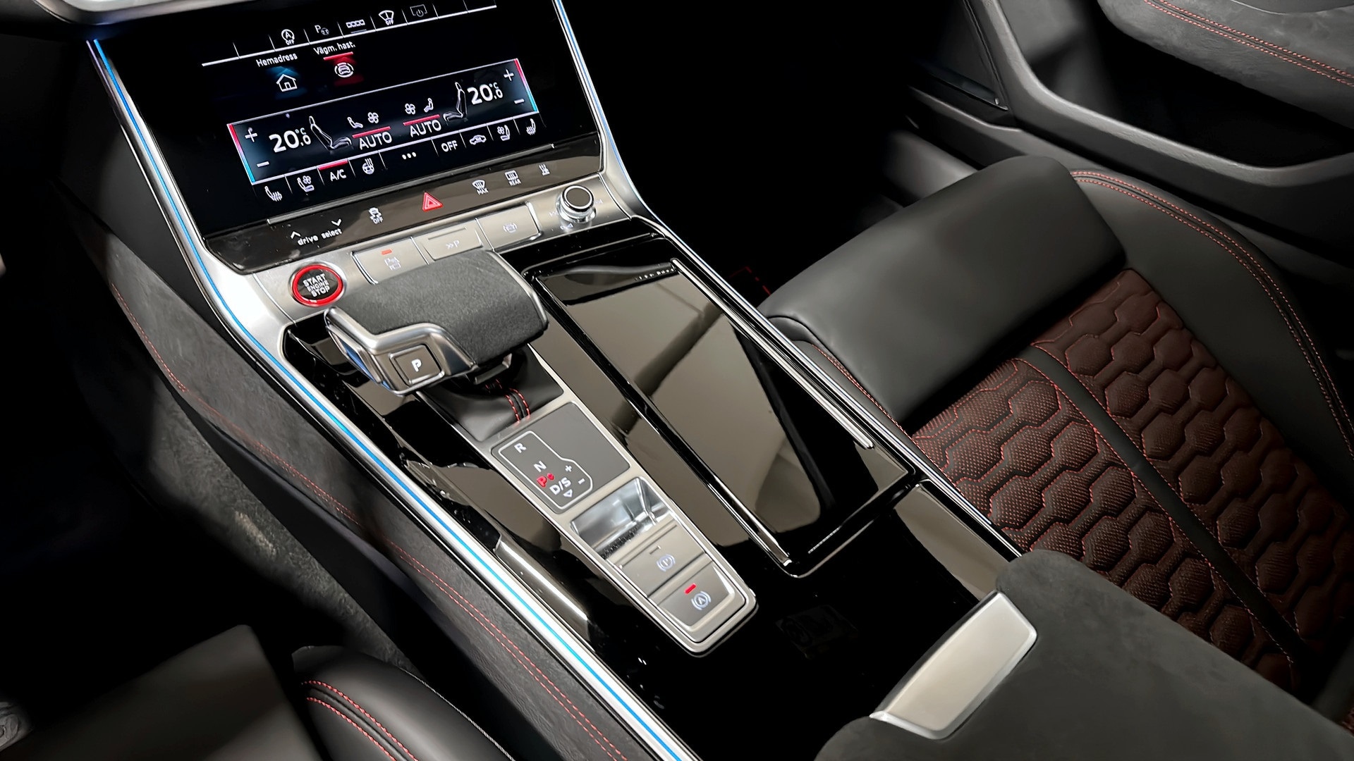 Bild som visar Audi RS 6 Avant RS 6 Avant performance 630 hk tiptronic - för mer information kontakta din Audi Partner