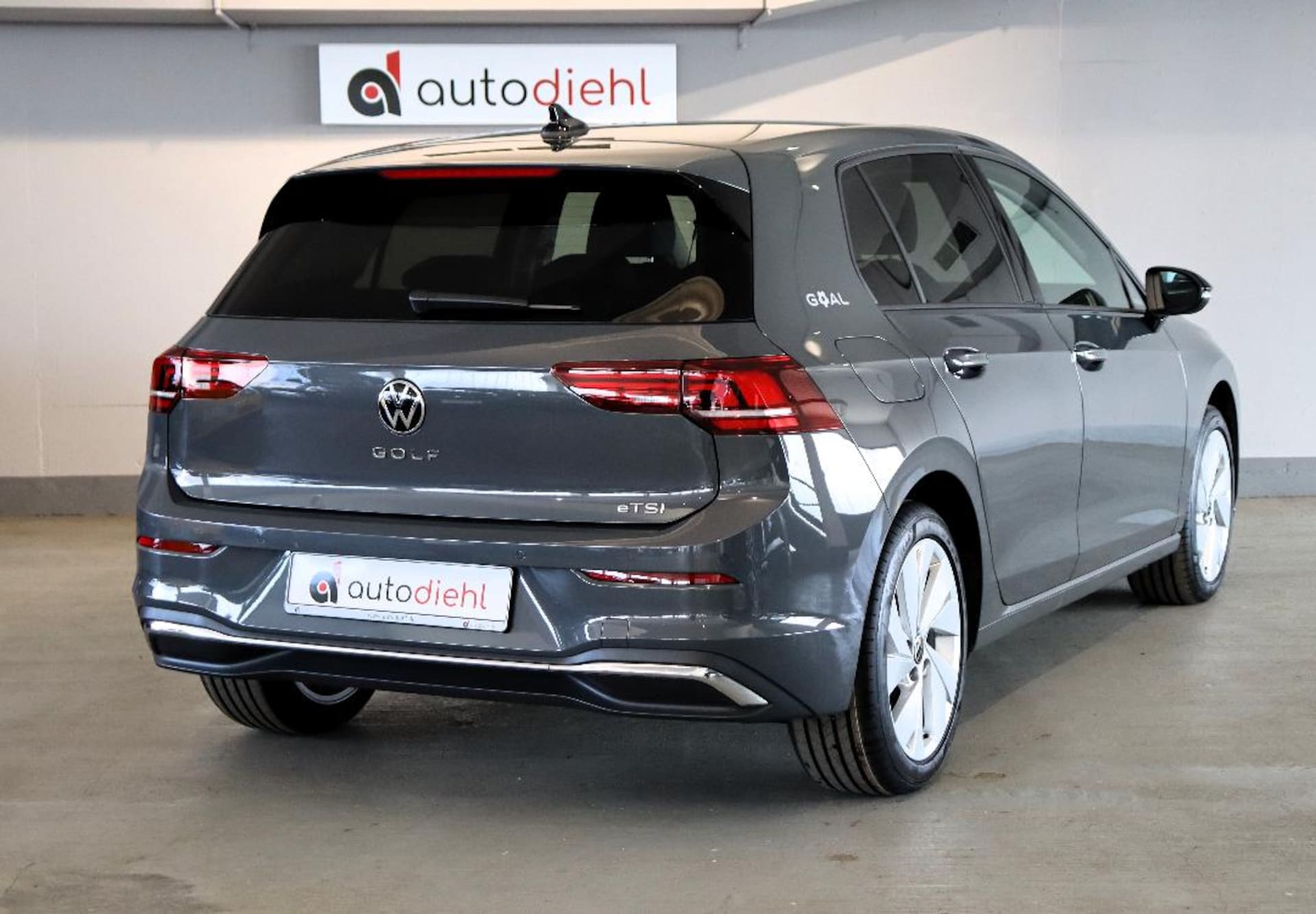 Volkswagen Golf Life