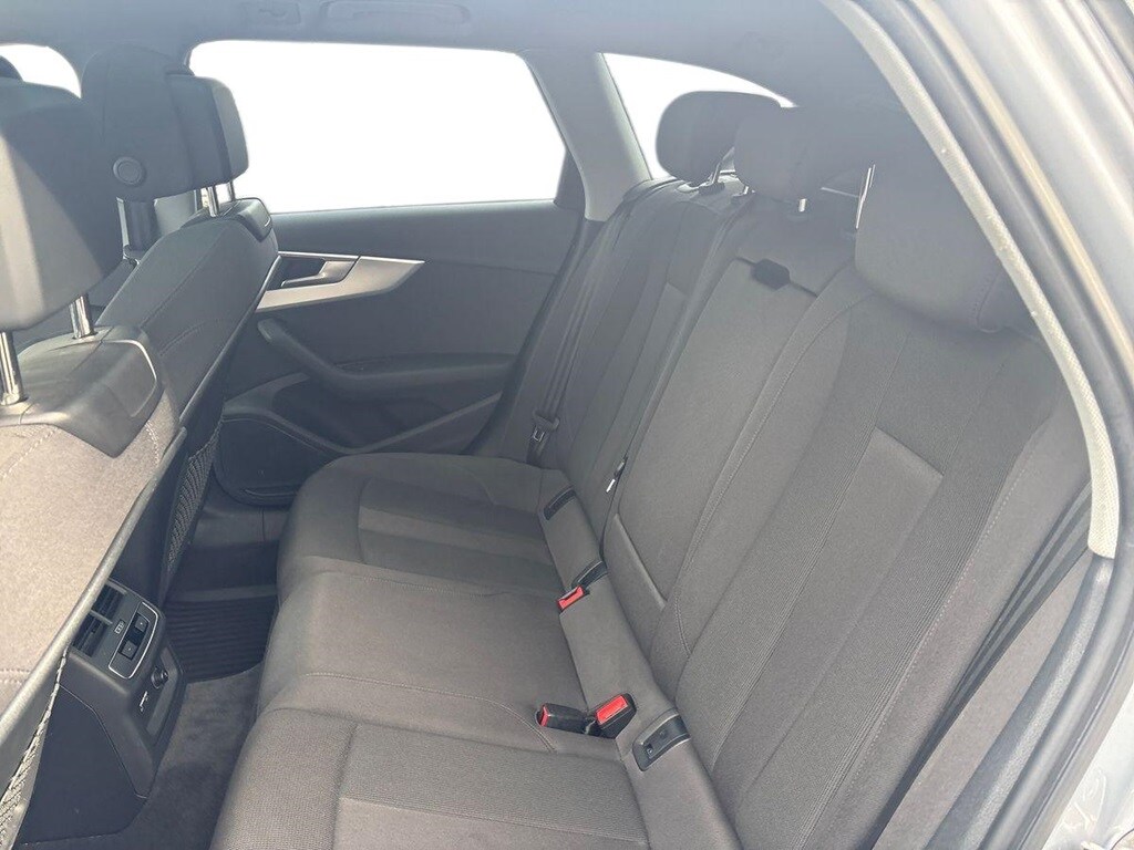 Bild som visar&nbsp;Audi A4 allroad quattro&nbsp;A4 allroad quattro 40 TDI Proline 204 hk S tronic - för mer information kontakta din Audi Partner