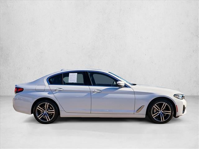 2023 BMW 530