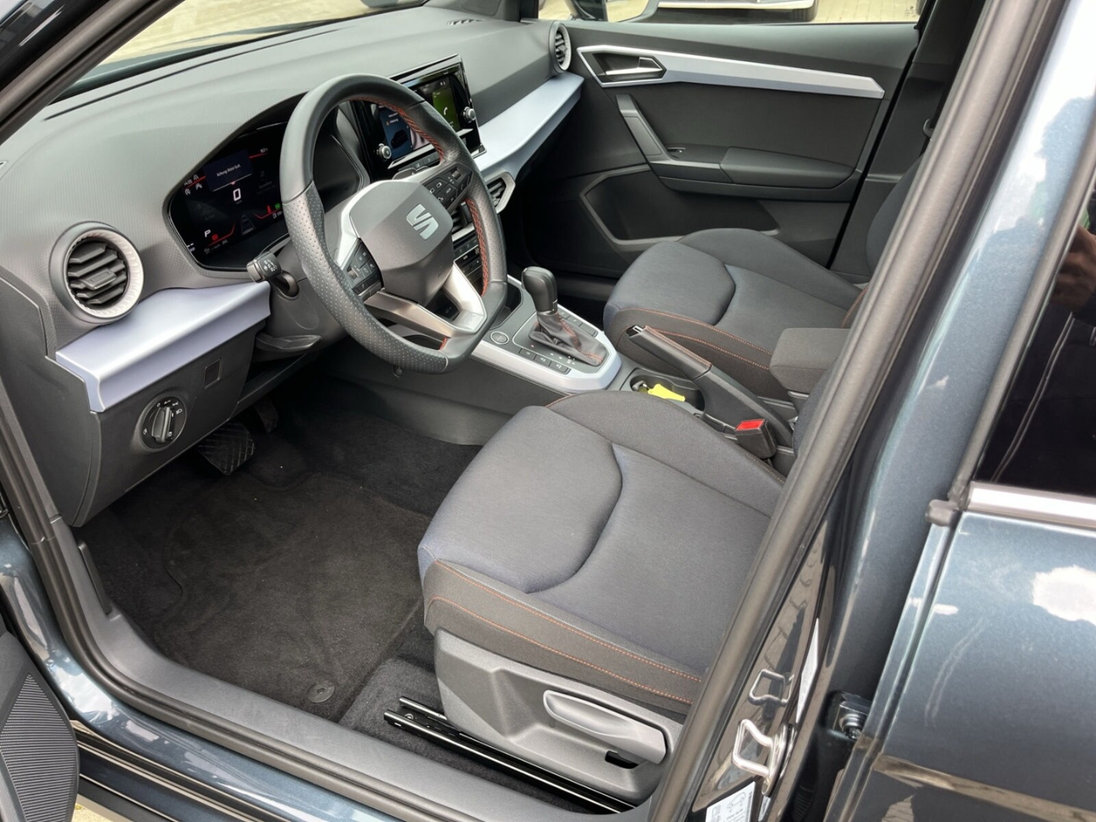 SEAT Arona – Bild 8