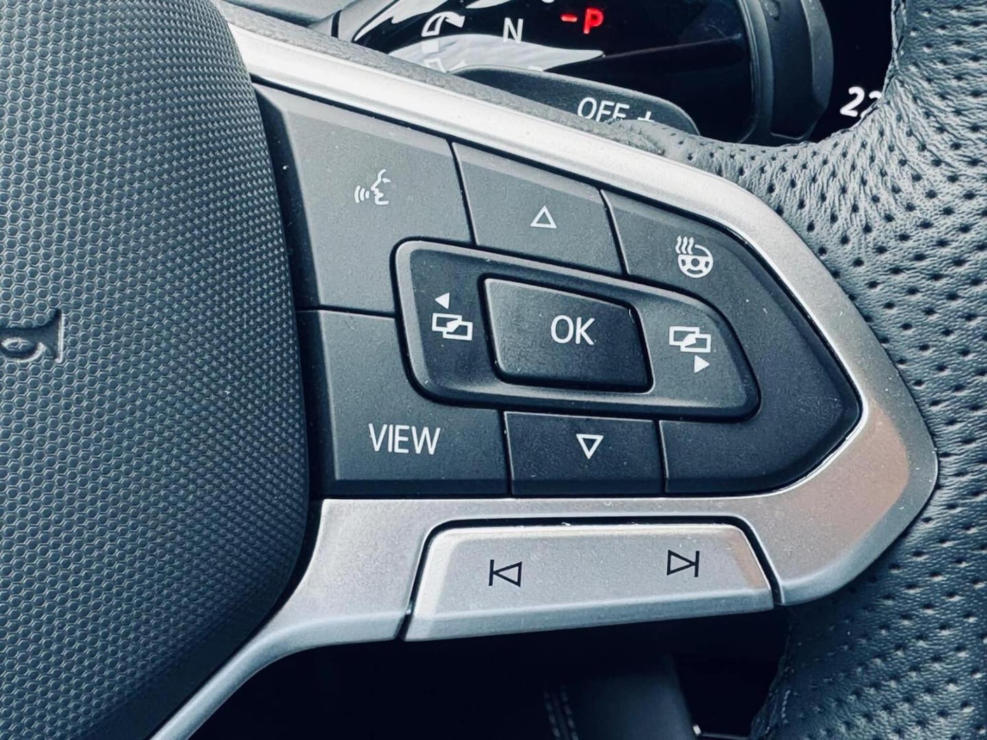 Volkswagen Tiguan R-Line Plus