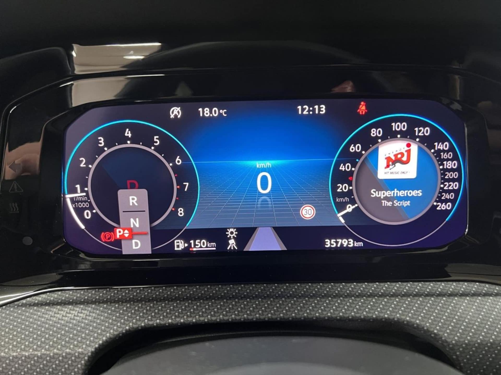Volkswagen Golf R-Line