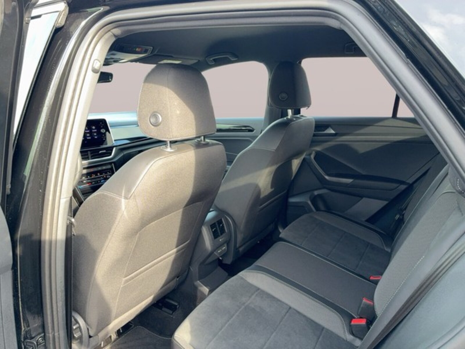 Volkswagen T-Roc – Bild 13