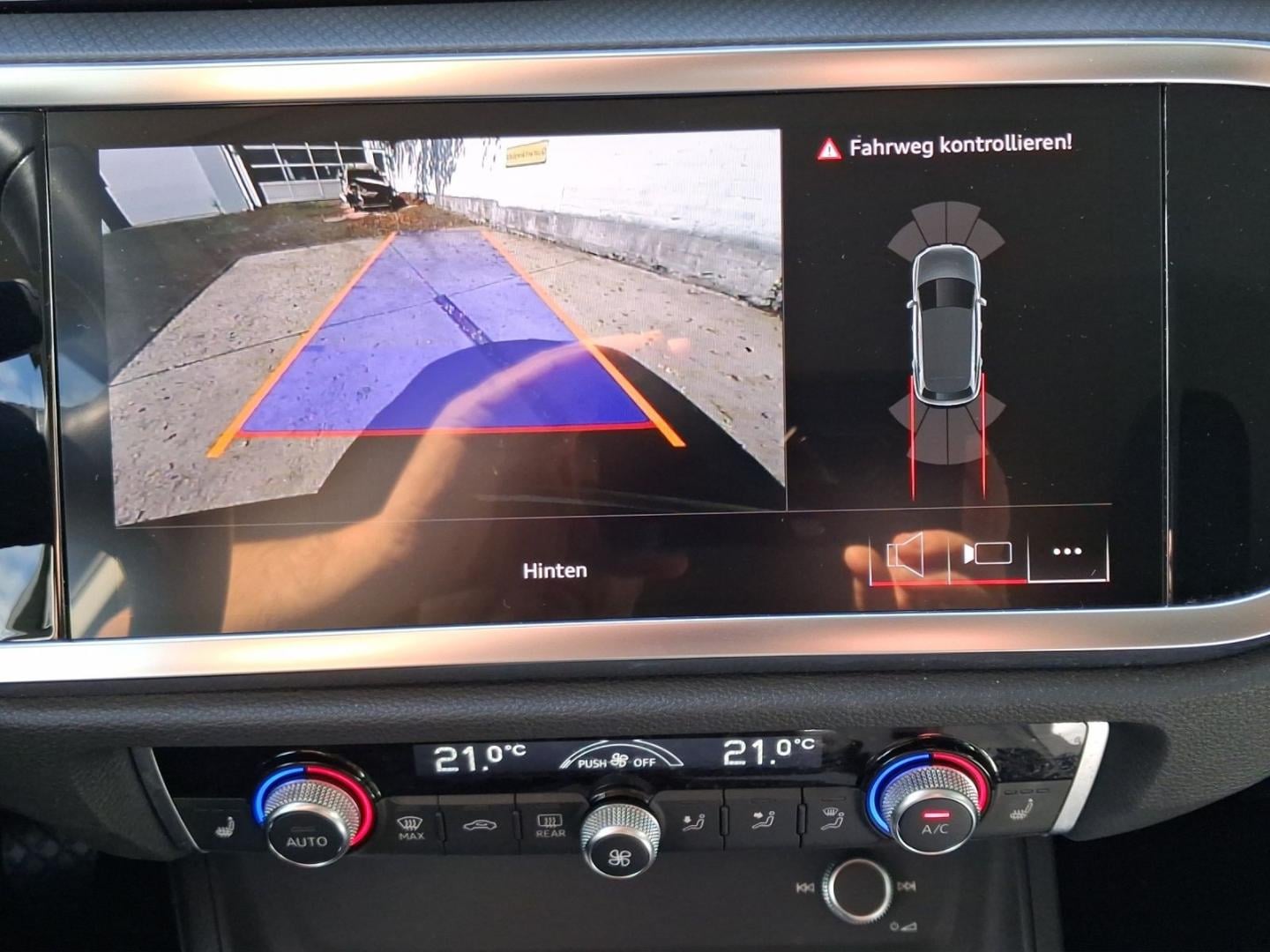 Bild über Audi Q3 35 TFSI Schaltgetriebe - für weitere Informationen kontaktieren Sie den Audi Partner