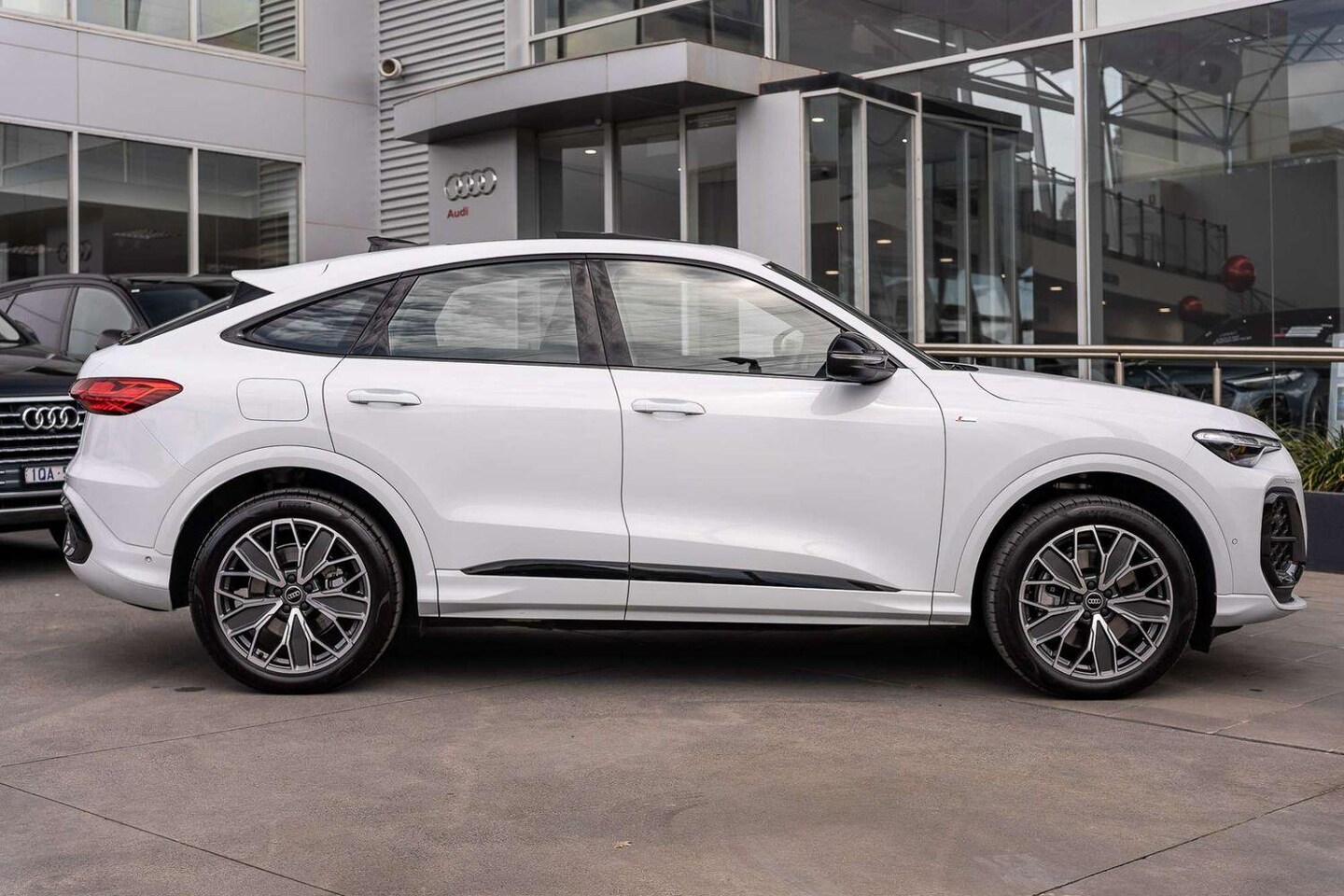 Image about Audi Q5 Sportback TDI quattro 150 kW sport