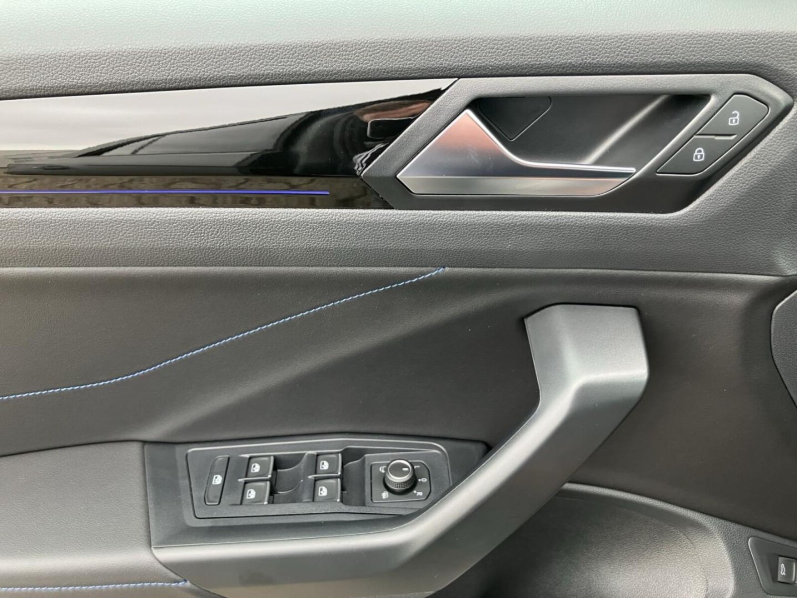 Volkswagen T-Roc – Bild 14