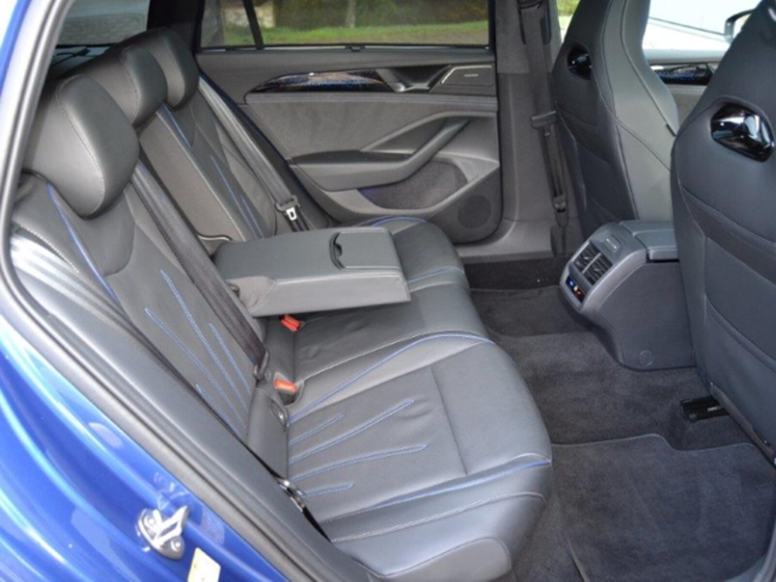 Volkswagen Passat – Bild 9