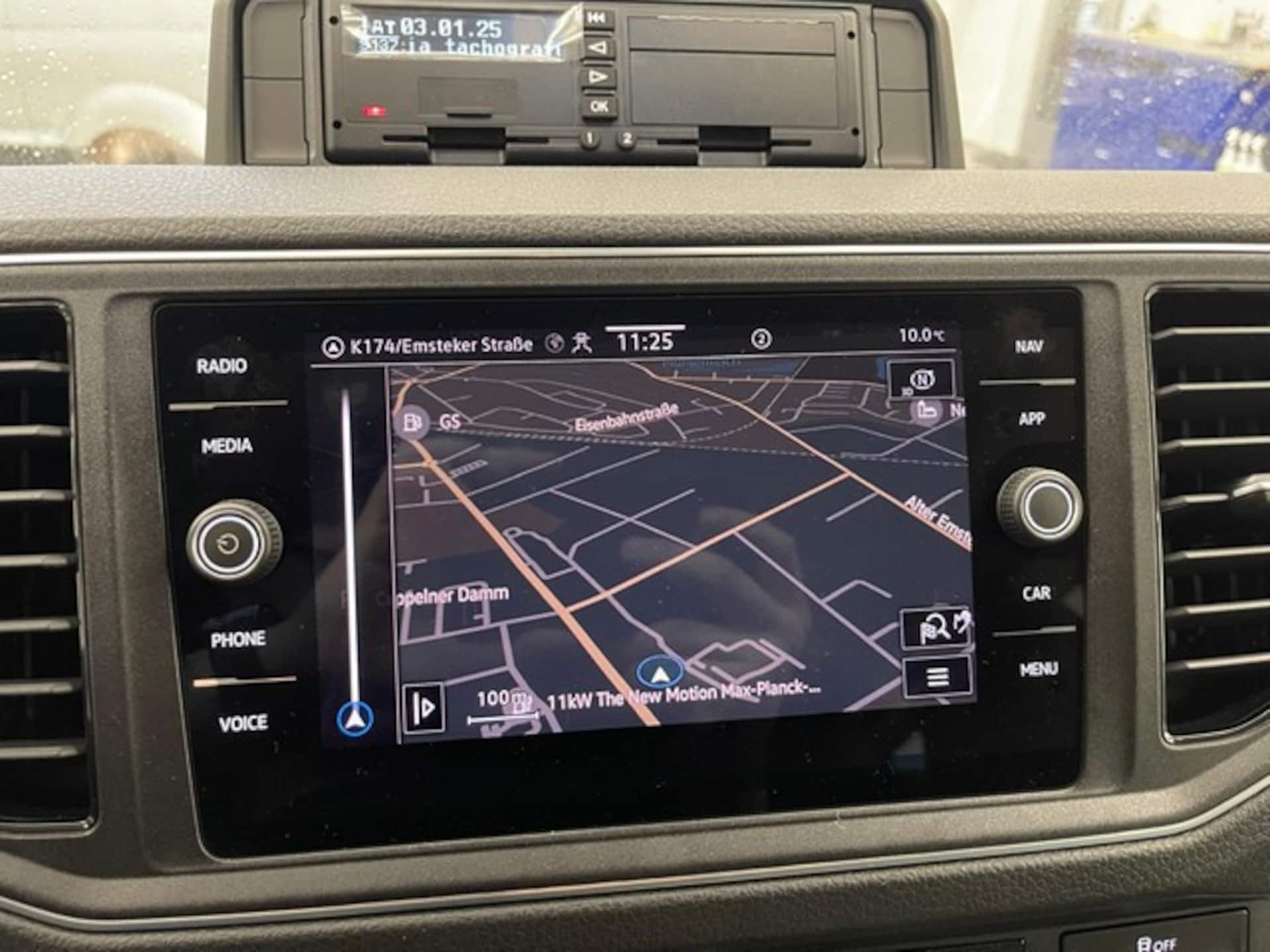Volkswagen Crafter Kasten mittlerer Radstand