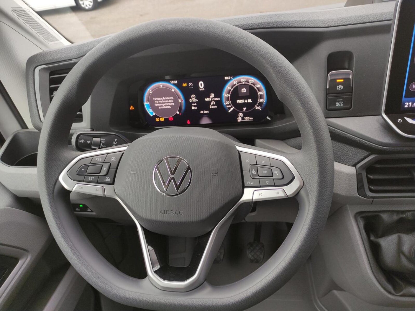 Volkswagen Crafter Kasten mittlerer Radstand – Bild 3