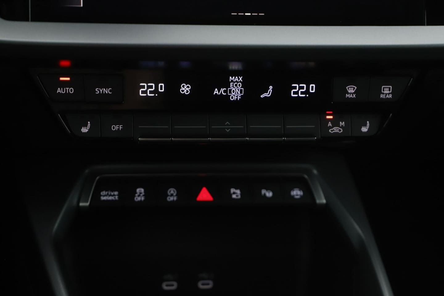 Bild über Audi A3 Sportback 35 TDI S tronic - für weitere Informationen kontaktieren Sie den Audi Partner
