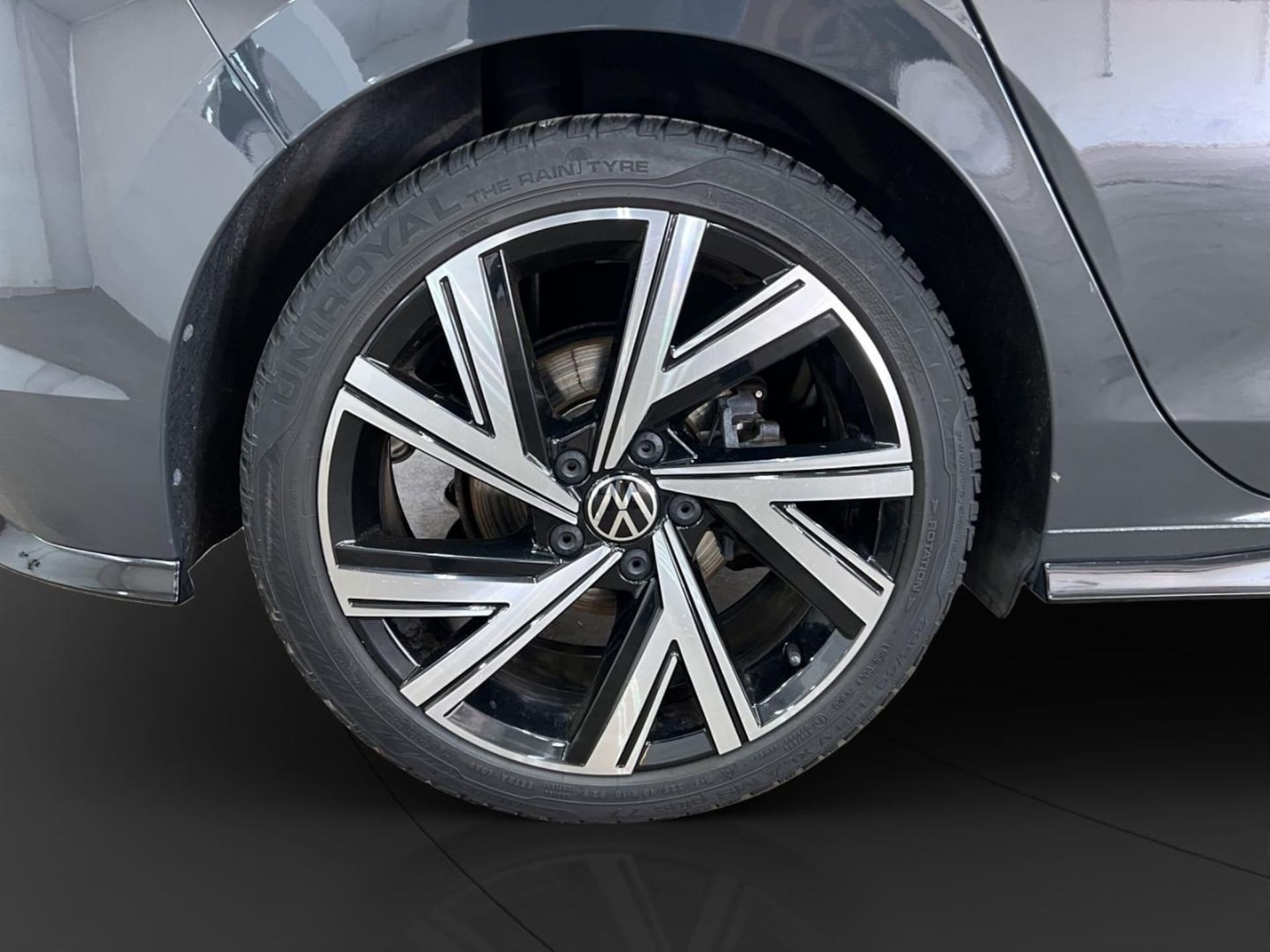 Volkswagen Golf R-Line