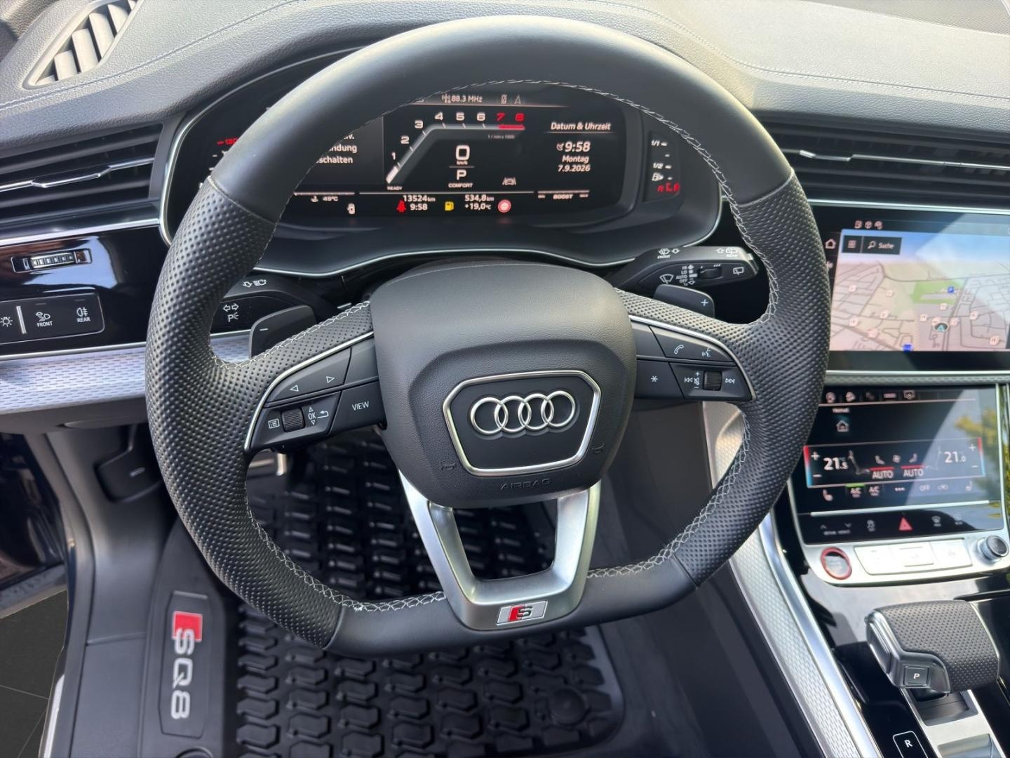 Bild über Audi SQ8 SUV TFSI quattro tiptronic - für weitere Informationen kontaktieren Sie den Audi Partner