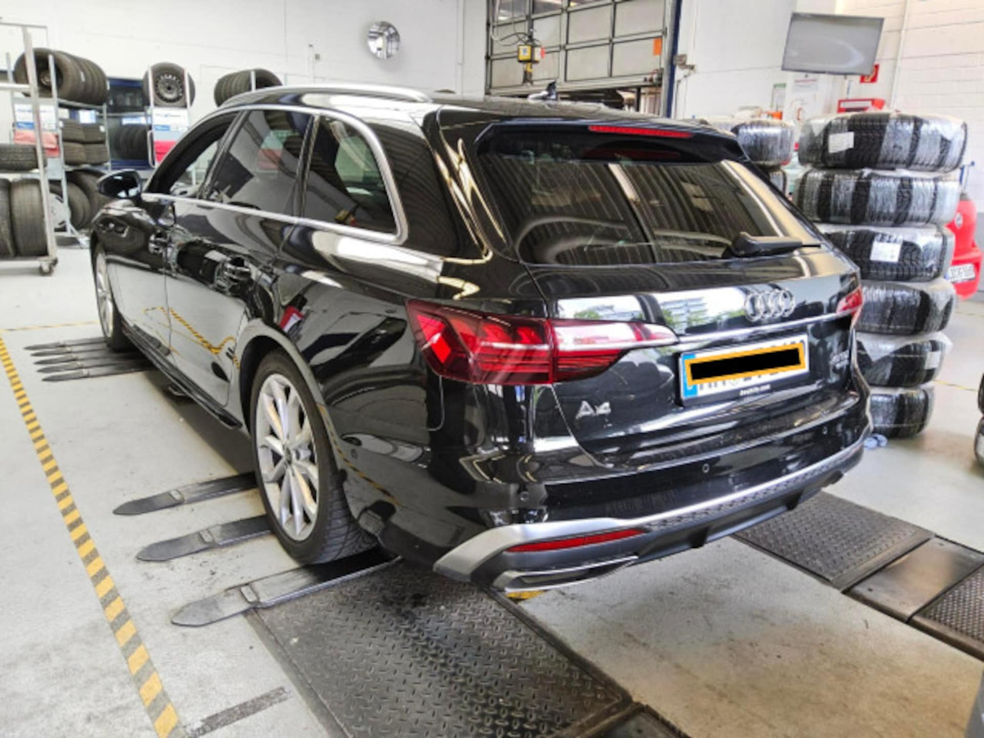 Audi A4 Avant S line