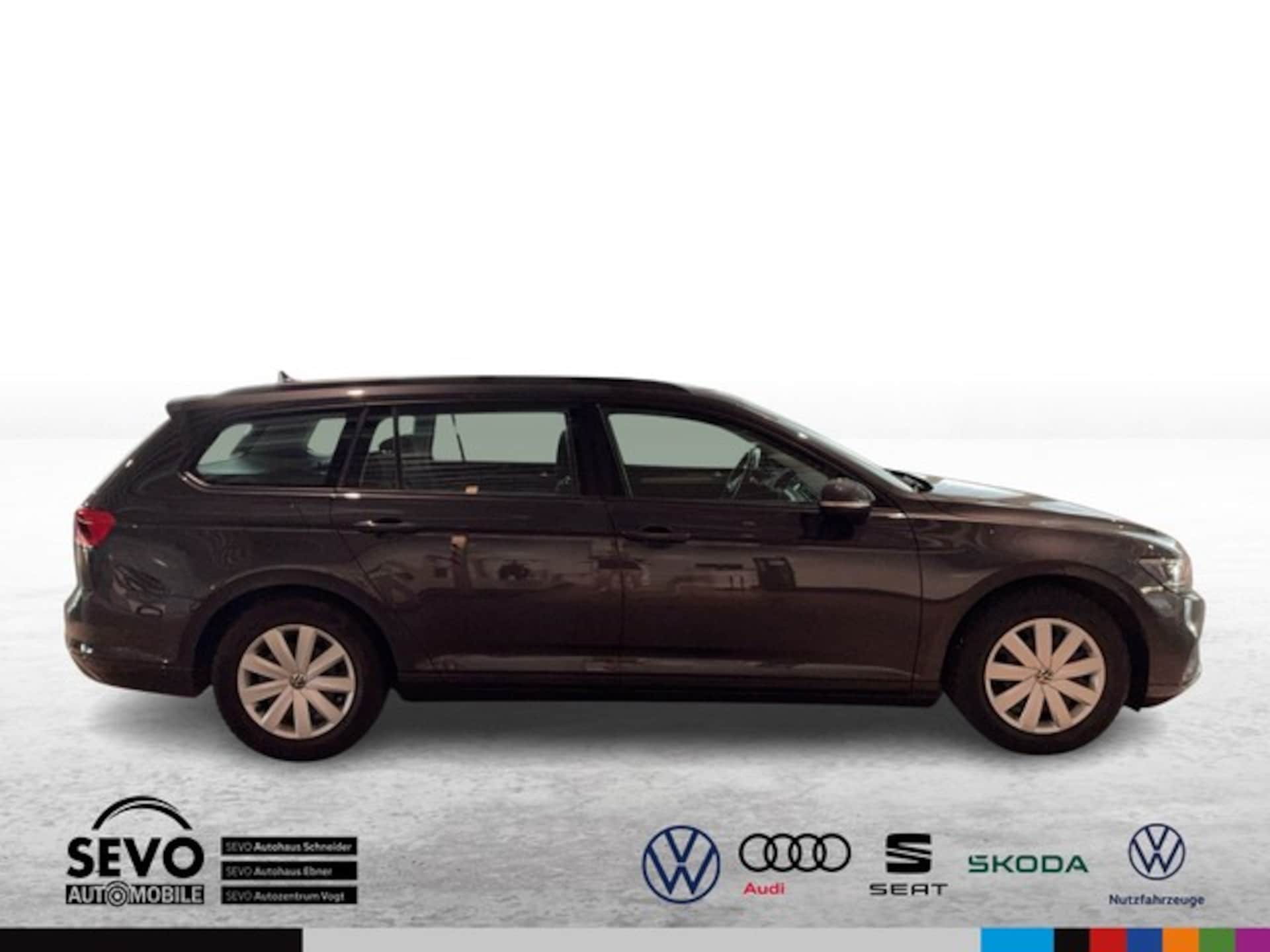 Volkswagen Passat Variant Basis-Modell