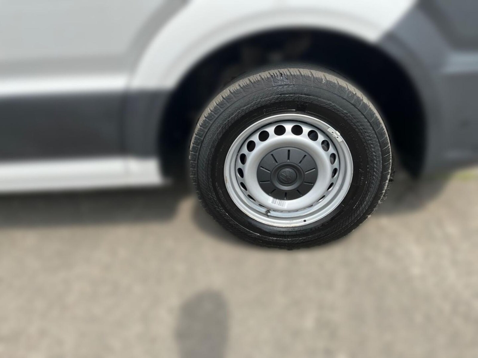 Volkswagen Crafter Kasten mittlerer Radstand – Bild 11