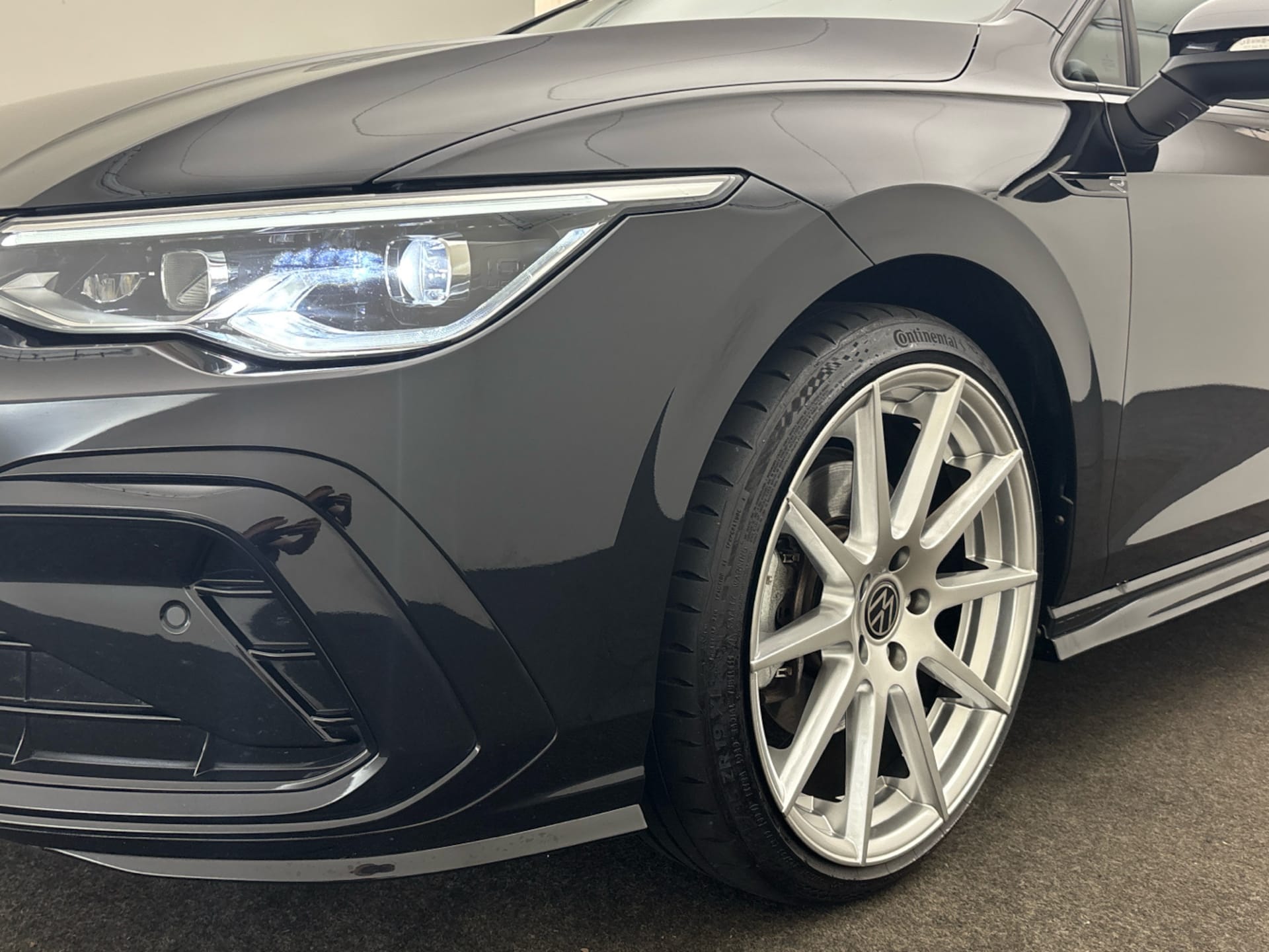 Volkswagen Golf Variant R-Line