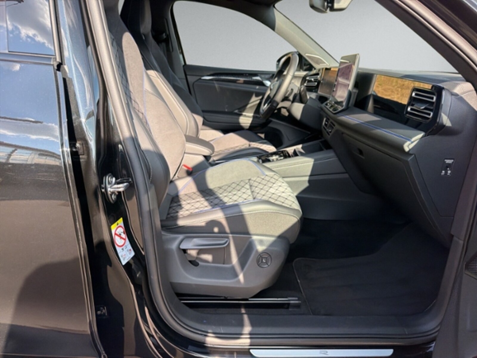 Volkswagen Tiguan – Bild 11