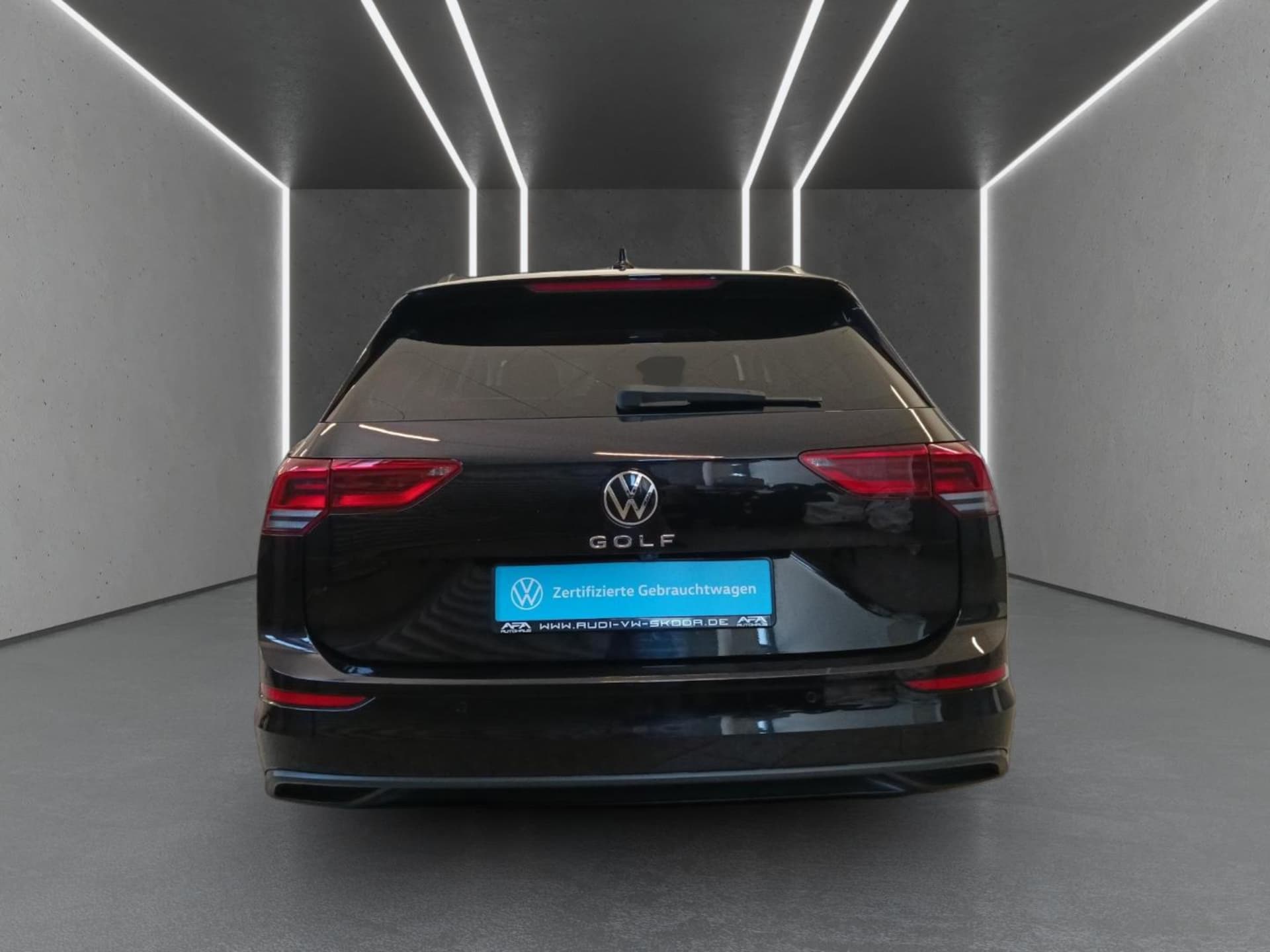Volkswagen Golf Variant Life