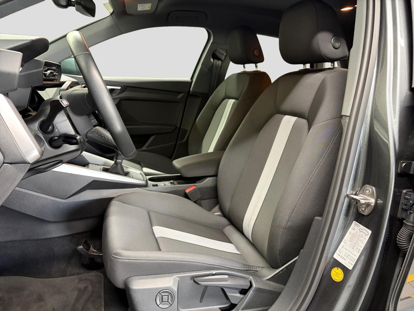 Bild über Audi A3 Sportback S line 35 TFSI Schaltgetriebe - für weitere Informationen kontaktieren Sie den Audi Partner