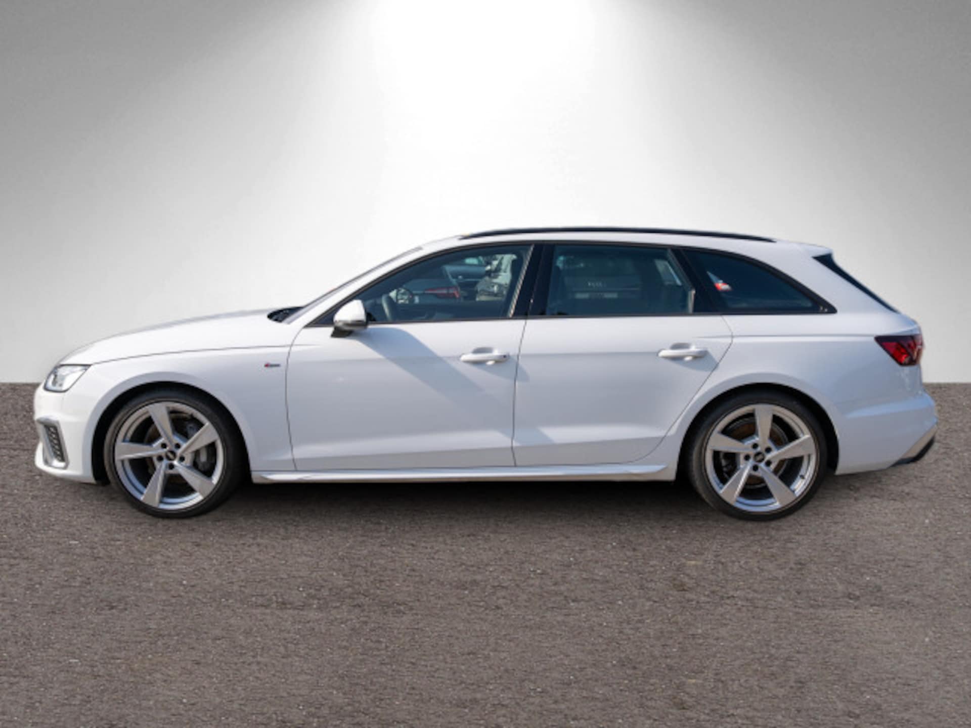 Audi A4 Avant S line
