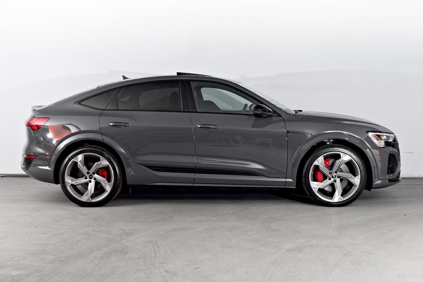 Image about Audi SQ8 Sportback e-tron SQ8 Sportback e-tron 370,00 kW