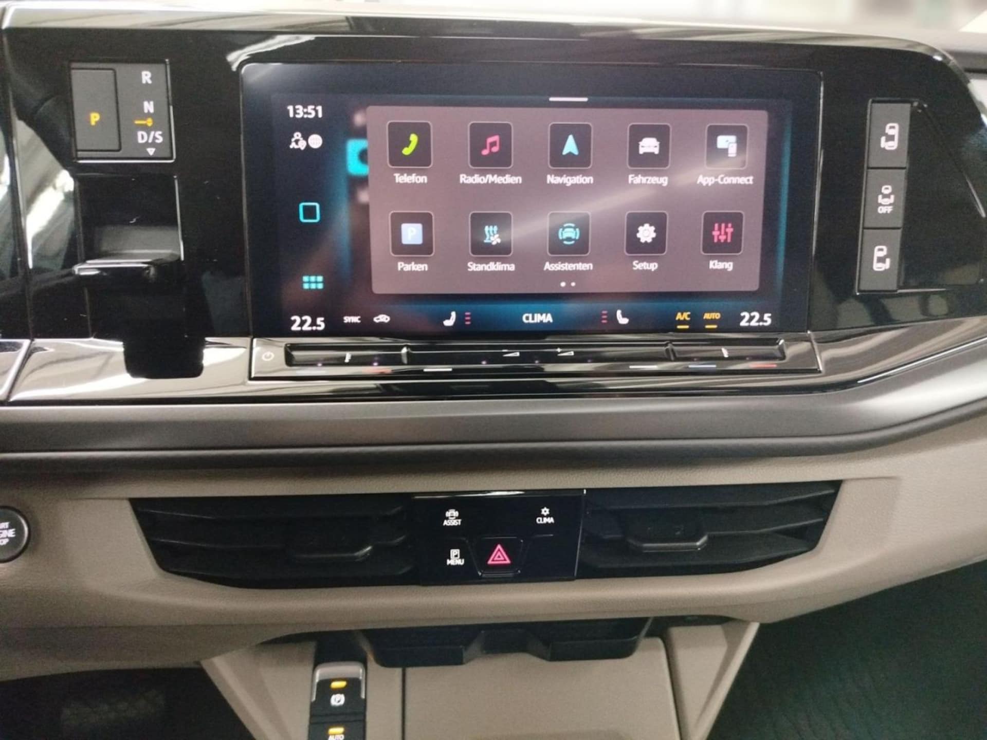 Volkswagen Multivan Basis-Modell