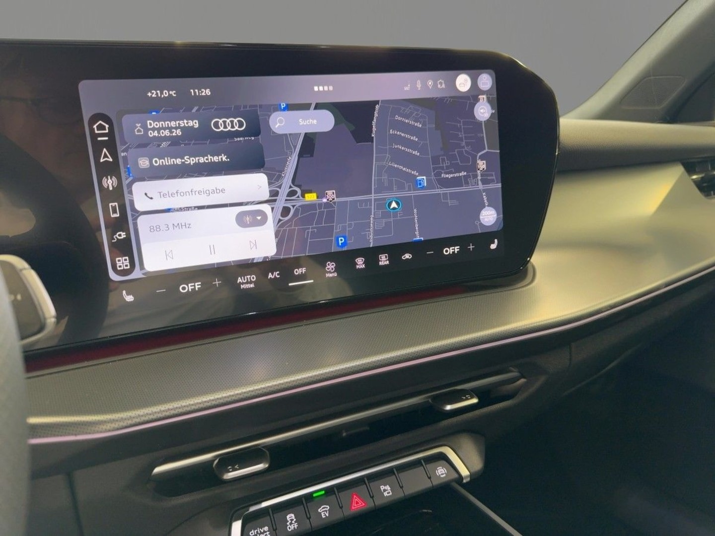 Bild über Audi Q3 SUV e-hybrid e-hybrid 200 kW S tronic - für weitere Informationen kontaktieren Sie den Audi Partner