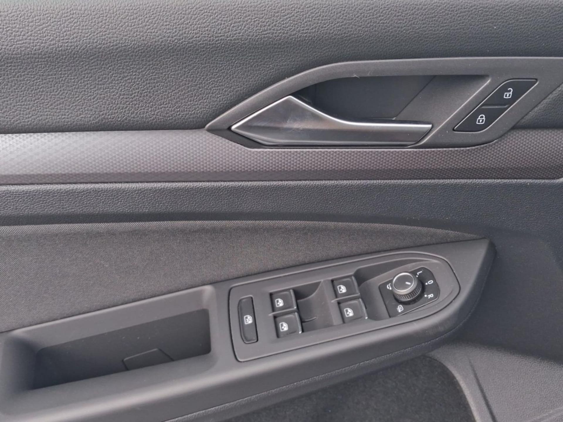 Volkswagen Golf Active