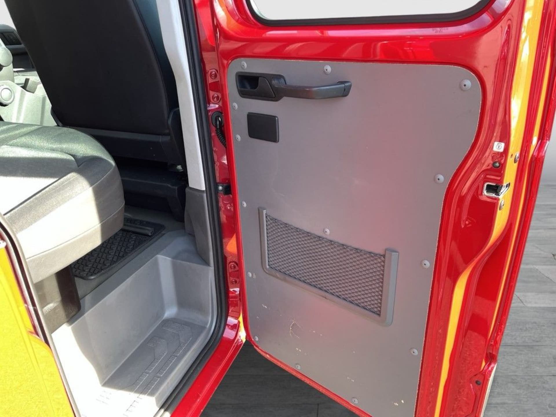 Volkswagen Crafter Doppelkabine mittlerer Radstand