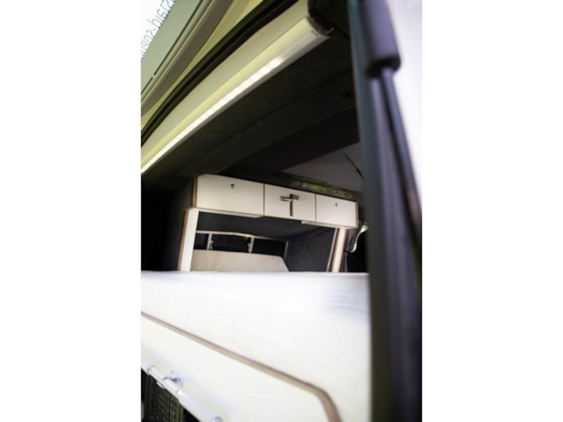 Volkswagen T6.1 Transporter Kombi langer Radstand