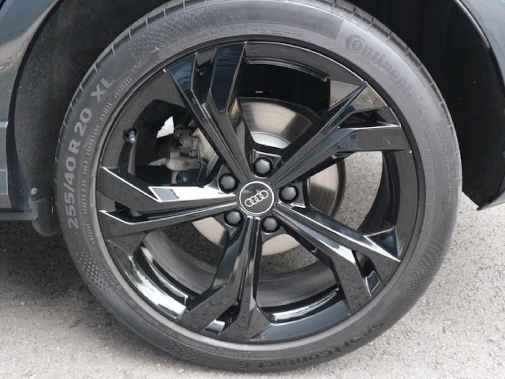 Audi Q3 Sportback S line